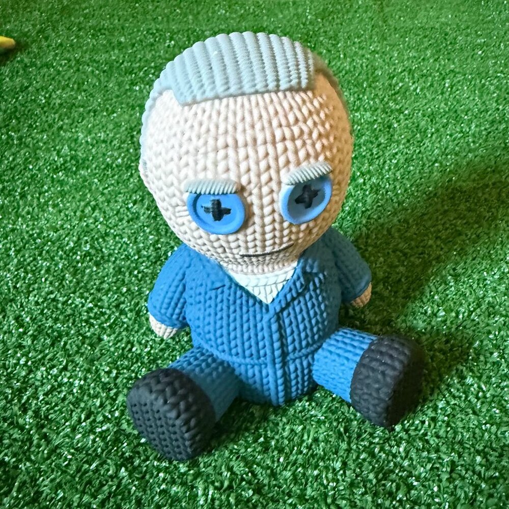 Hannibal Lecter Handmade by Robots Knit Series #061 Vinyl Figure NEW
